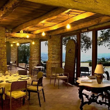 Archisa Relais Hostaria 3* Farigliano